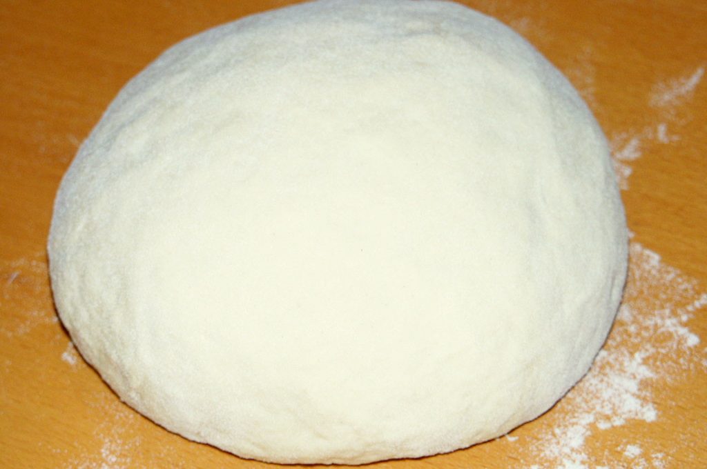 Rezept für klassischen Pizzateig